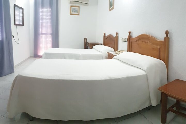 Room 13 of 44