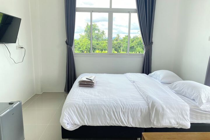 Room 5 of 43