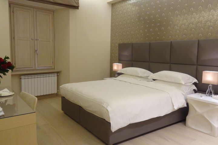Room 18 of 68