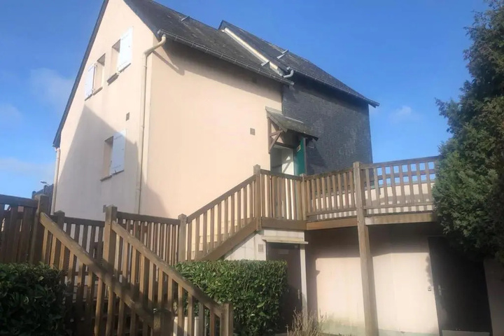 Flat With Balcony 7min From The Beach
