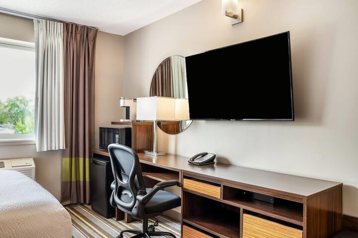 Room 18 of 54