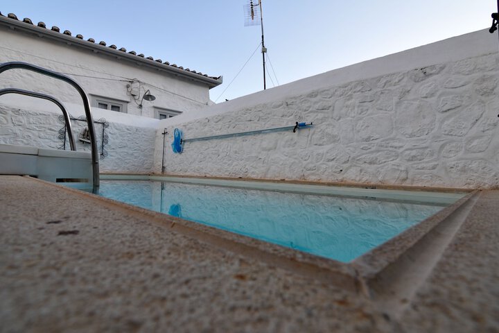 Pool 18 of 22