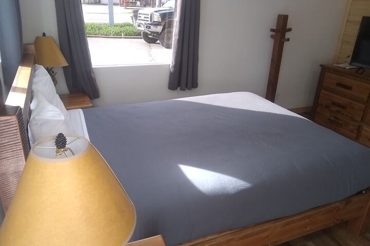 Room 6 of 91