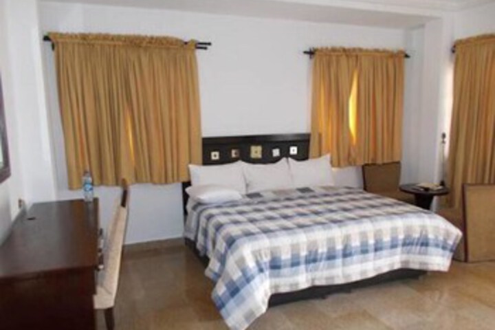 Room 13 of 13