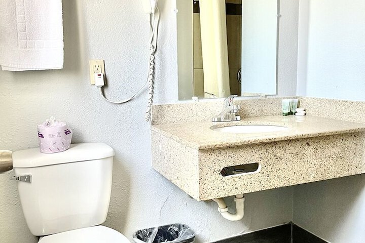 Clean Restrooms