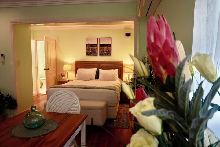 Room 3 of 12