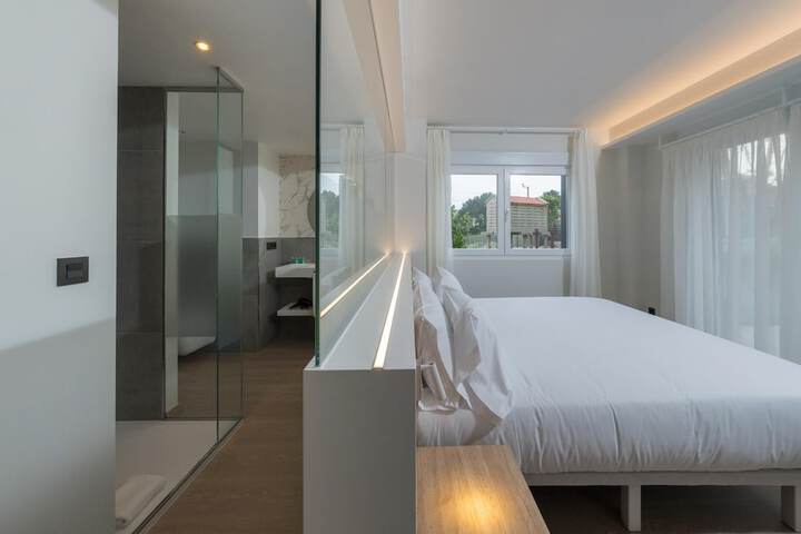 Room 28 of 122
