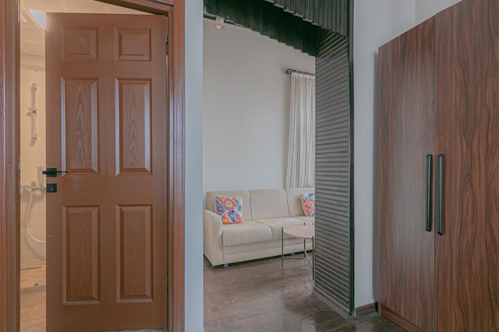 Room 17 of 68