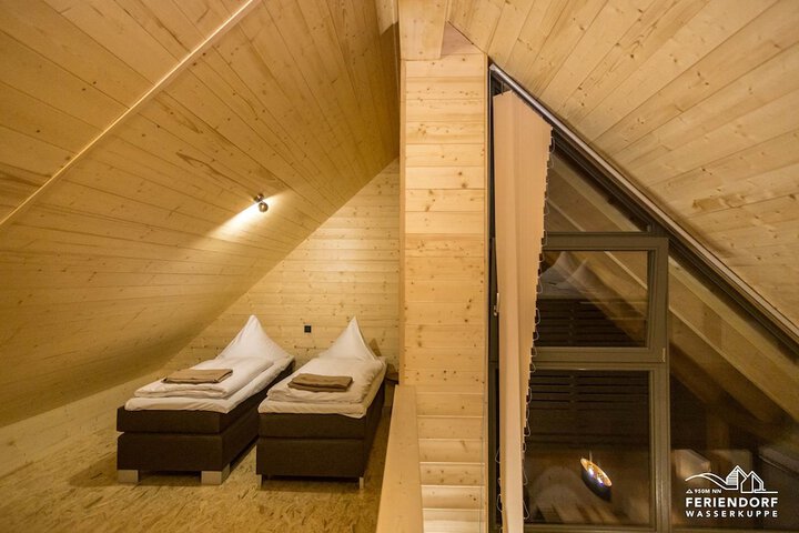 Room 3 of 16