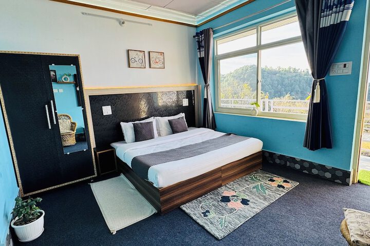 Room 2 of 57