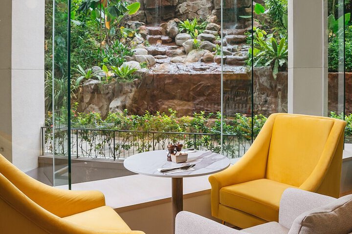 Guest Lobby