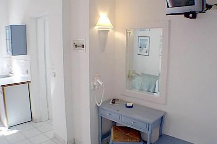 Room 43 of 94