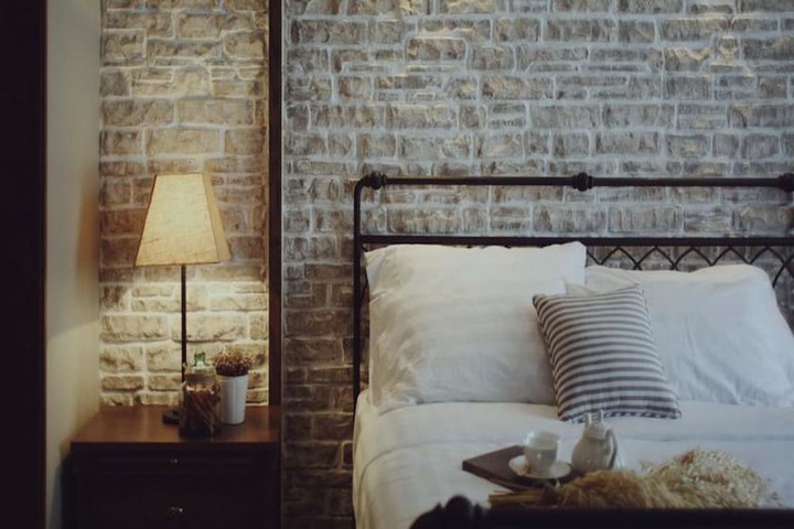 Room 9 of 207