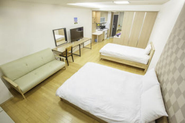 Hotel Suite Photo