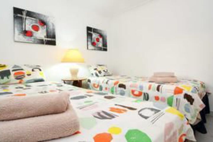 Room 28 of 73