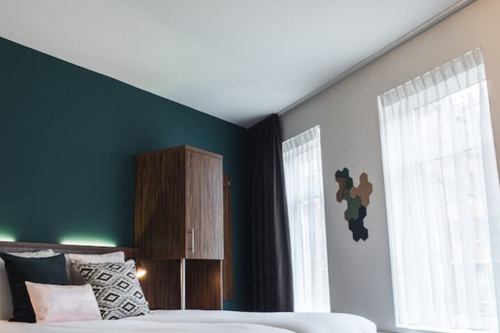 Room 10 of 56