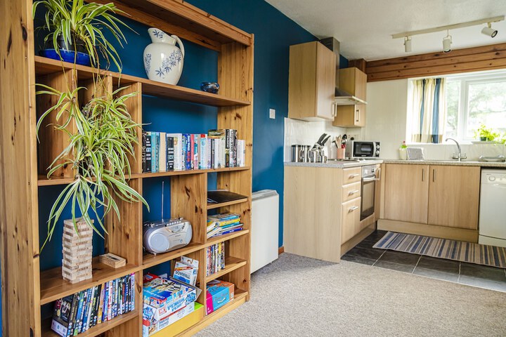 Room 16 of 30
