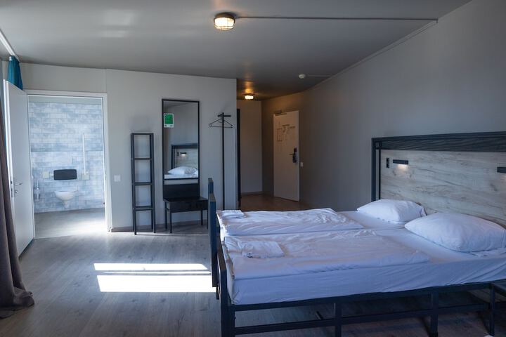 Room 50 of 85