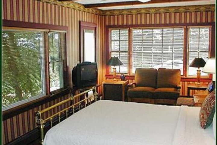 Room 13 of 75