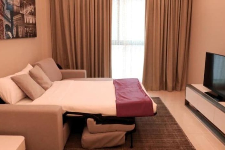 Room 8 of 24