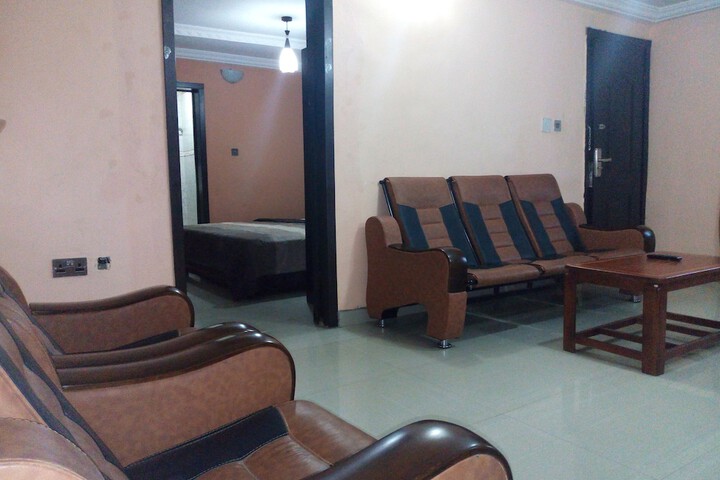 Room 10 of 24