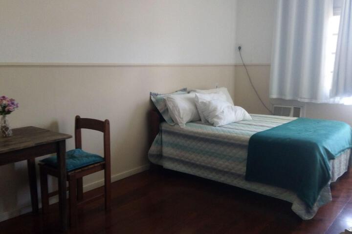 Room 53 of 80