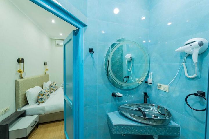 Room 18 of 20