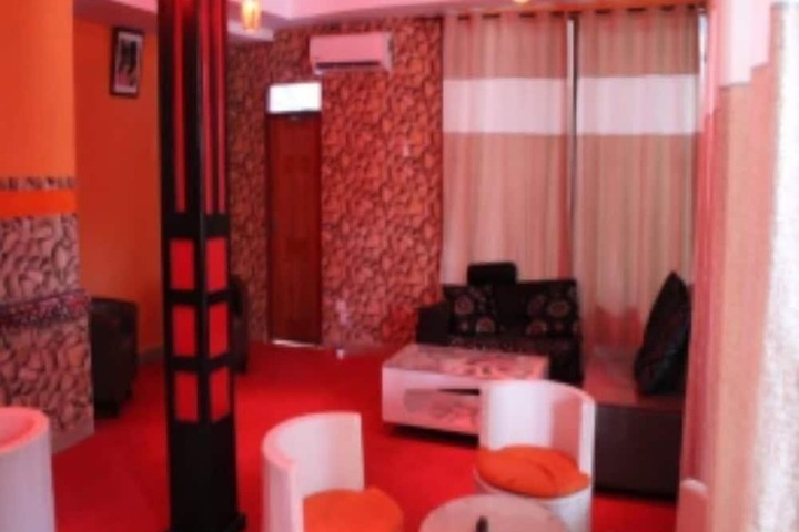 Hotel Interior 4 of 38