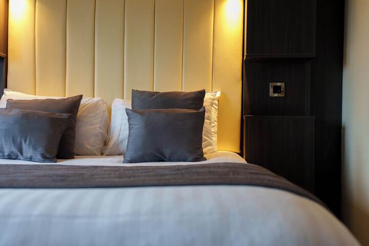 Room 14 of 52