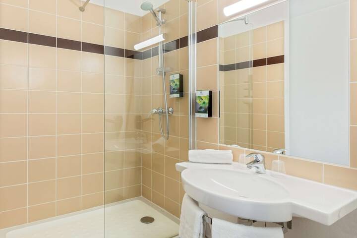 Clean Restrooms