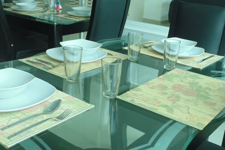Dining 12 of 28