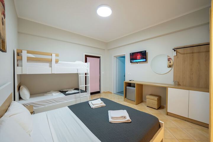 Room 95 of 245