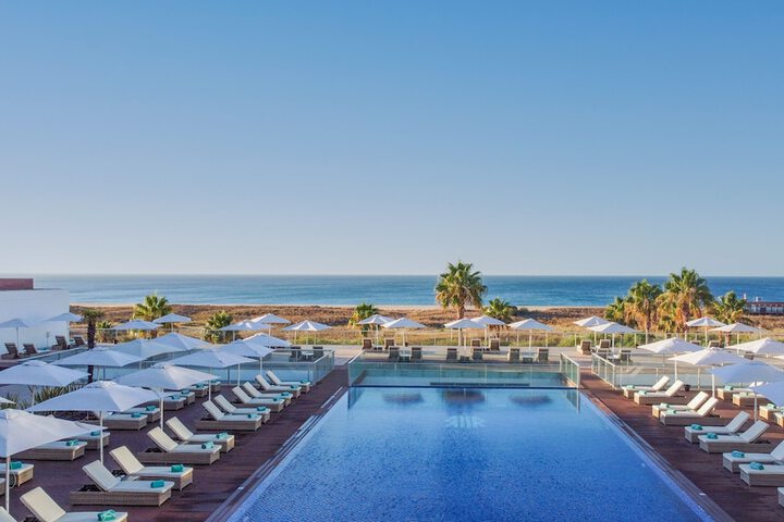 Pools & Facilities