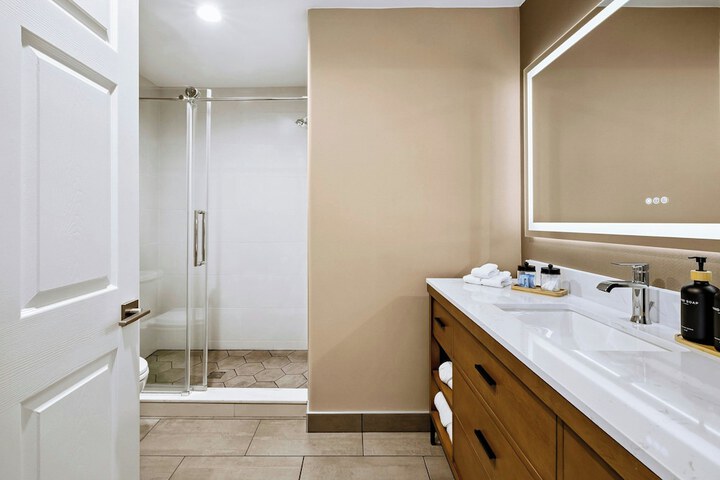 Room 35 of 109