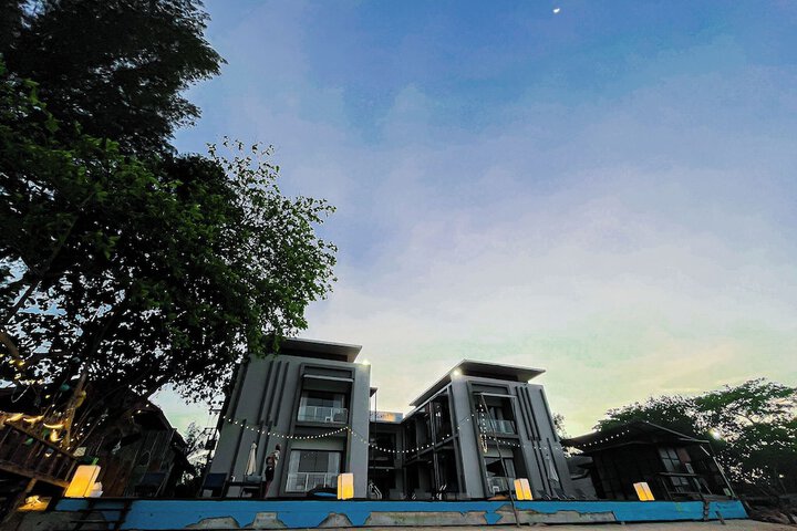 Hotel 96 of 113