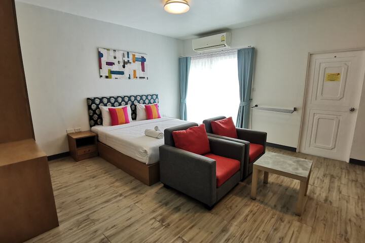 Room 16 of 34