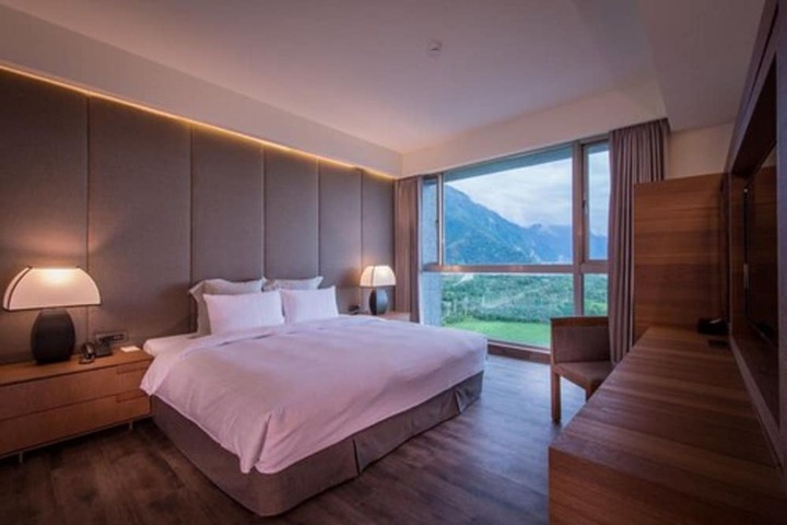 Room 18 of 60