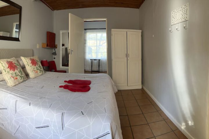 Room 9 of 66