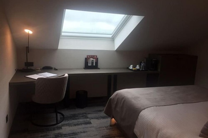 Room 21 of 70