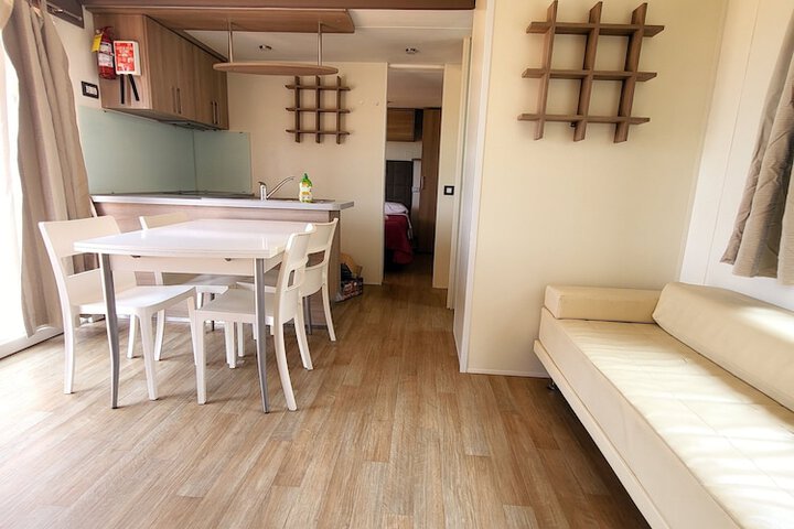 Room 32 of 117