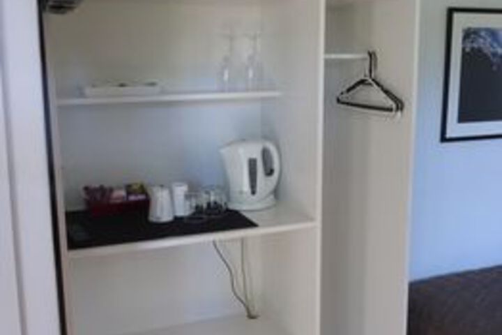 Room 33 of 51