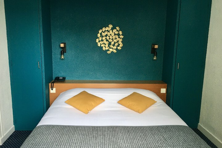 Room 15 of 54