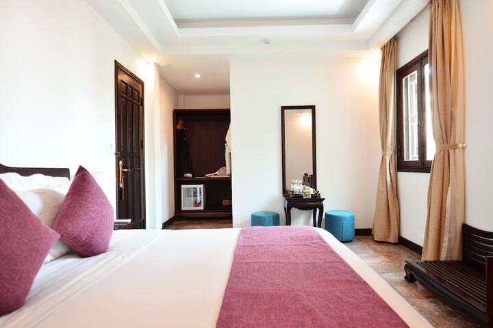 Room 32 of 113