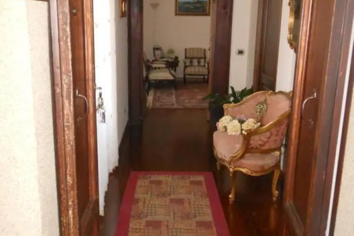 hotel_rooms