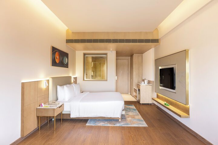 Room 7 of 26