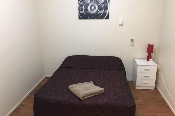 Room 22 of 63