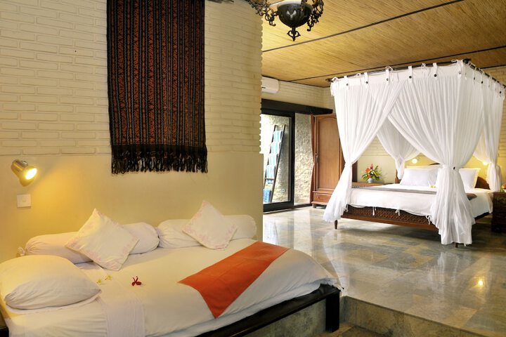 Room 4 of 35