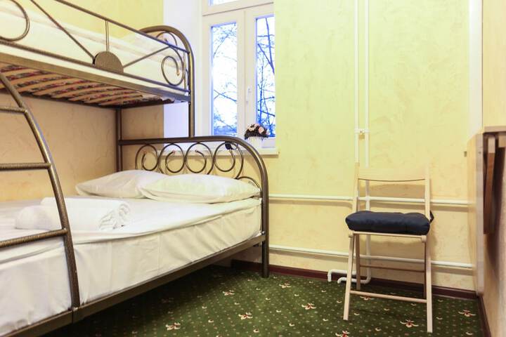 Room 18 of 22