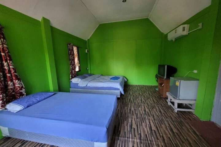 Room 3 of 43