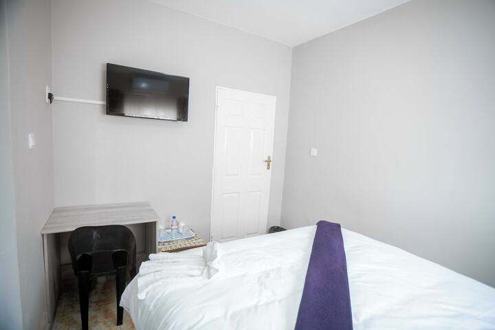 Room 8 of 23